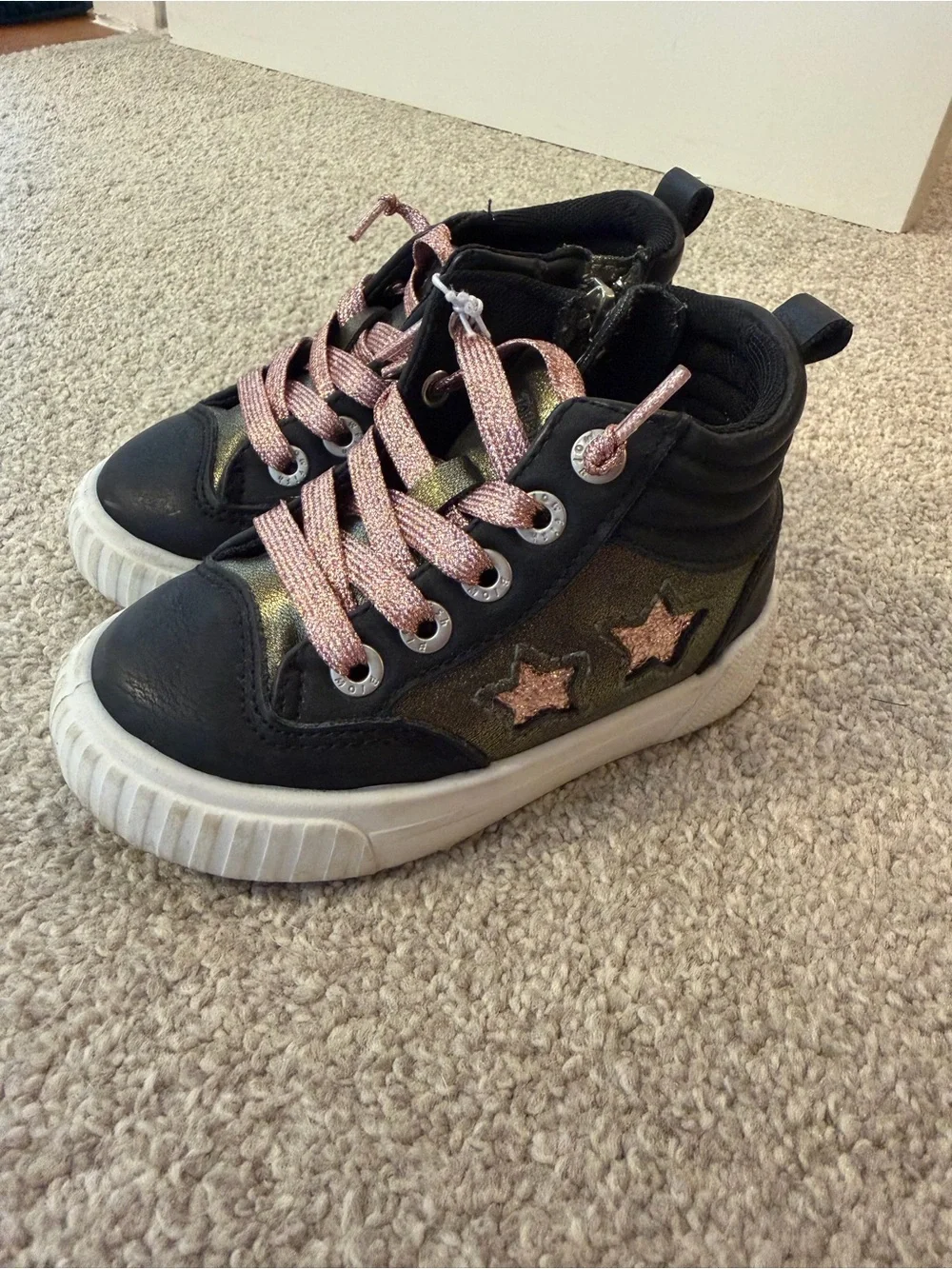 Toddler Blowfish HighTops with Pink Glitter Stars and Laces, size 7